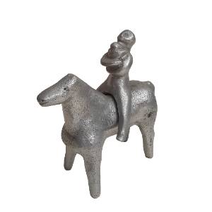 sem título, 2013 Série Invenções Tridimensionais Escultura em alumínio 18 x 18 x 9 cm